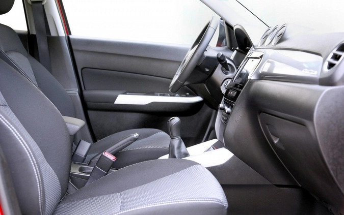Suzuki Vitara cena 72999 przebieg: 7100, rok produkcji 2016 z Glinojeck małe 497